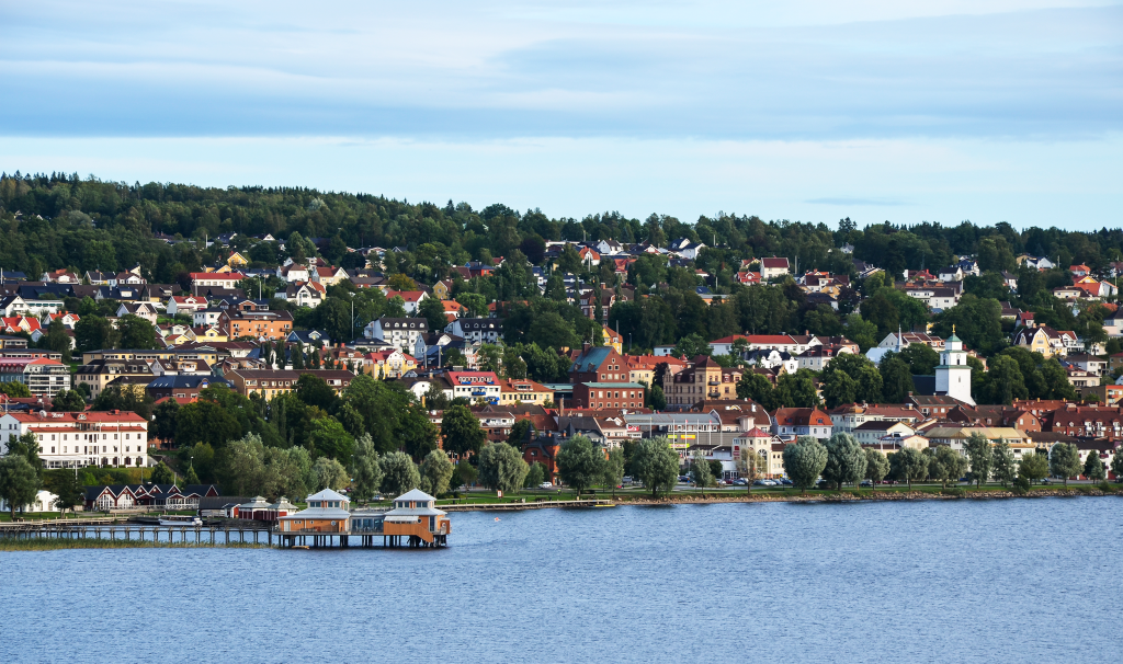 Stadsvy över Ulricehamn och Åsunden